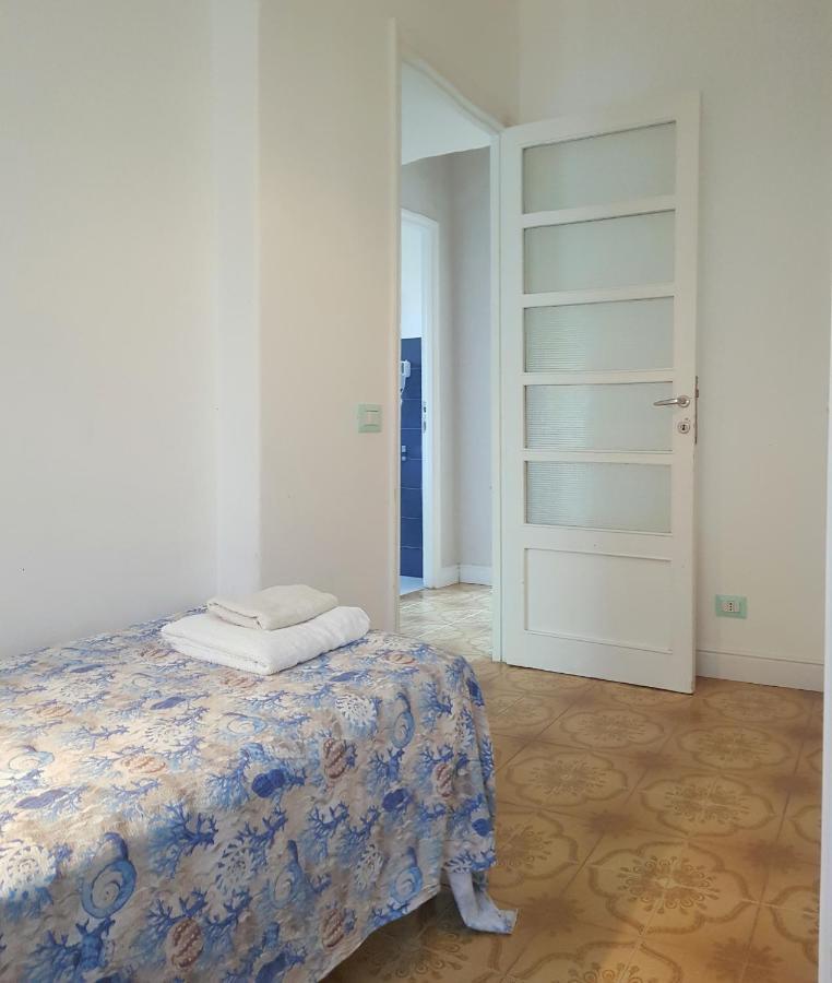 Brezza Di Mare Apartment ลิโด ดิ ออสเตีย ภายนอก รูปภาพ