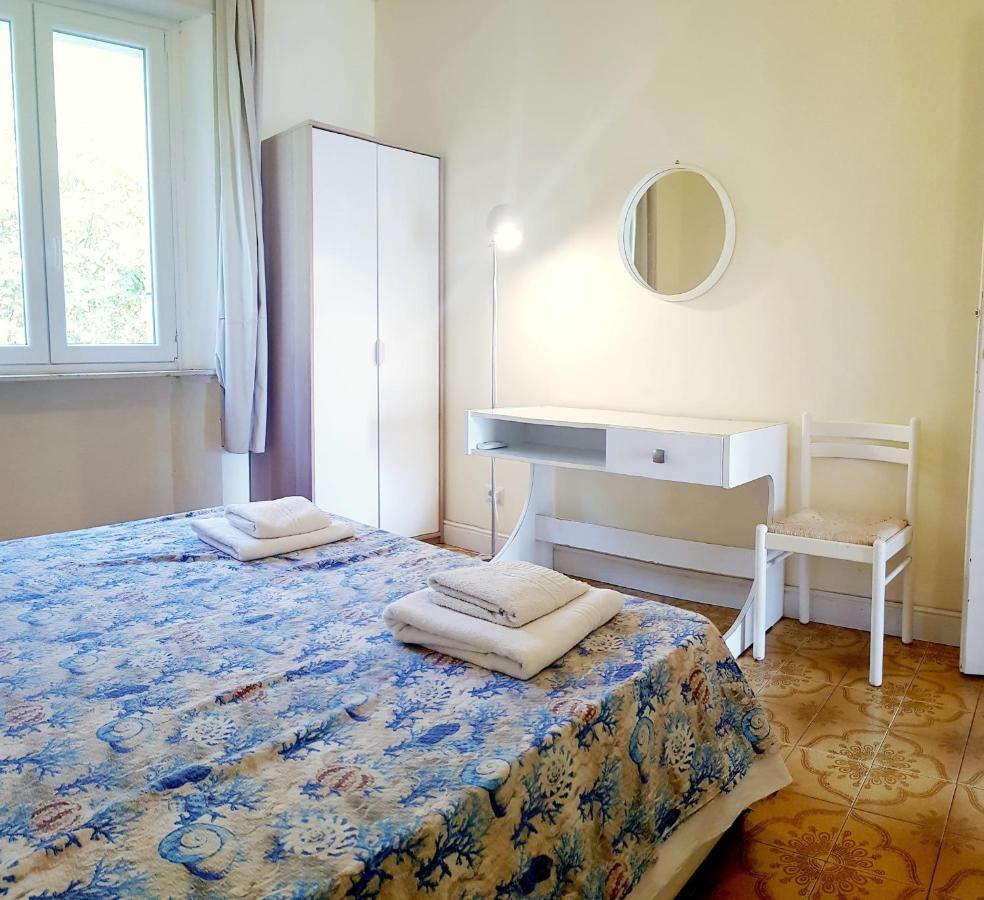 Brezza Di Mare Apartment ลิโด ดิ ออสเตีย ภายนอก รูปภาพ